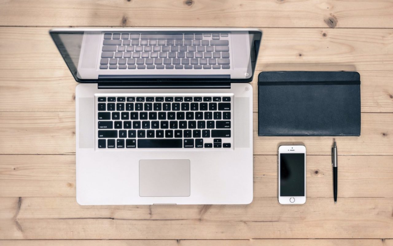 How to Use a CRM to Organize Your Contacts