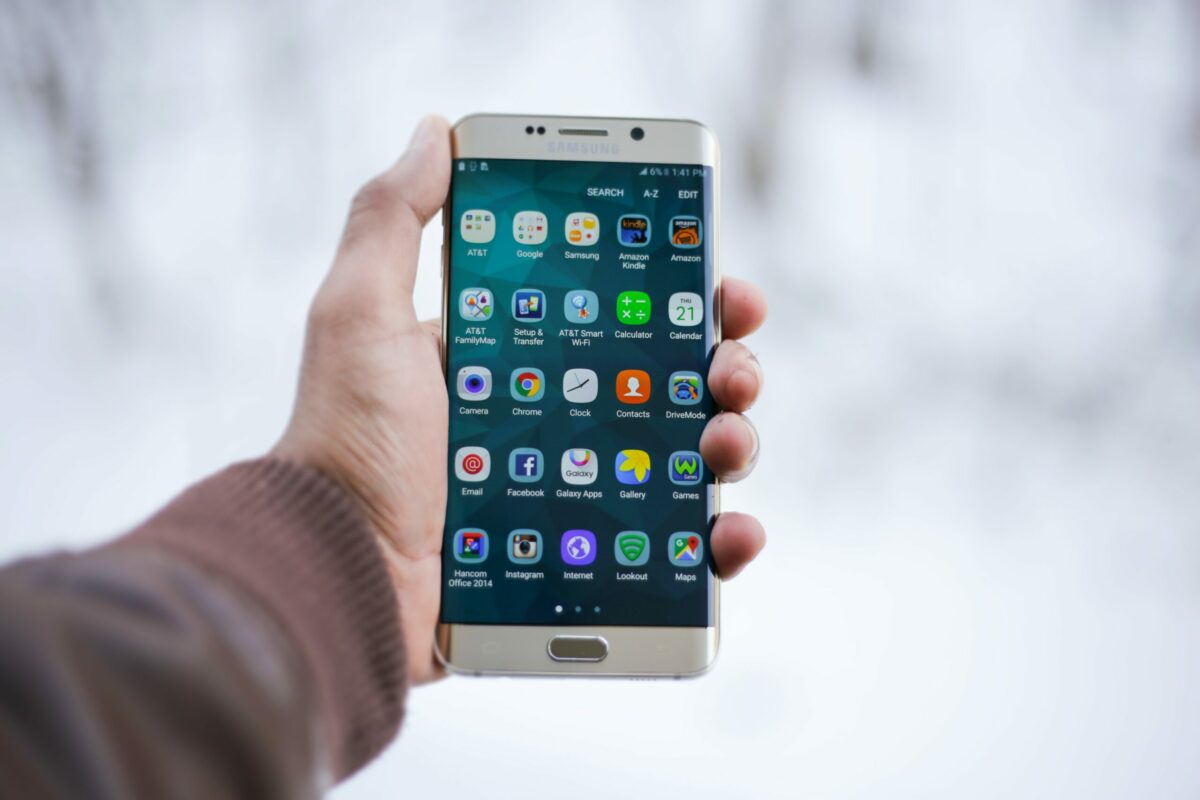 6 Best Networking Apps to Download for 2026