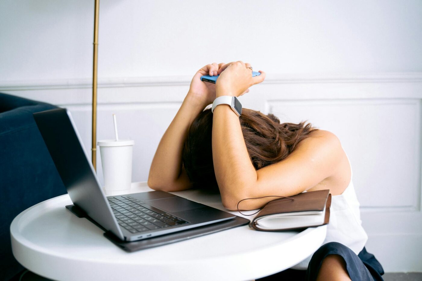 Contact Ghosting: Why Important Connections Disappear (And How to Bring Them Back)