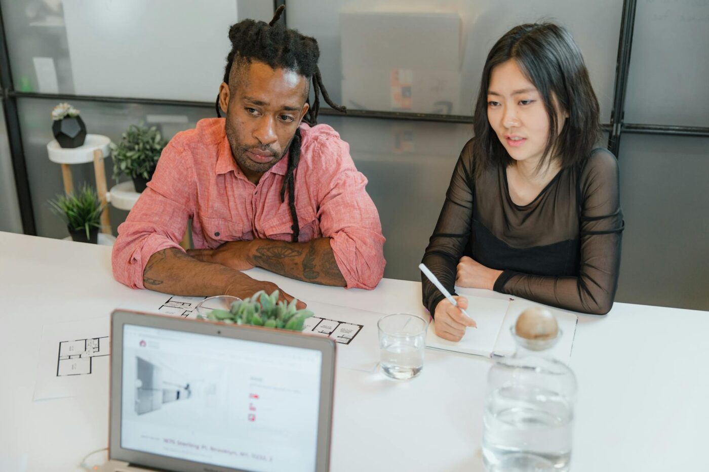 The Latest Trends in Contact Management Technology: How AI, Automation, and Integrations Are Transforming Business Operations