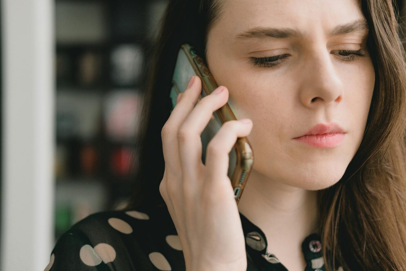Relationship Signals: 10 Moments When You Should Reach Out to a Contact